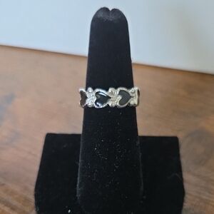 Silvertone Ring w/ Black Hearts